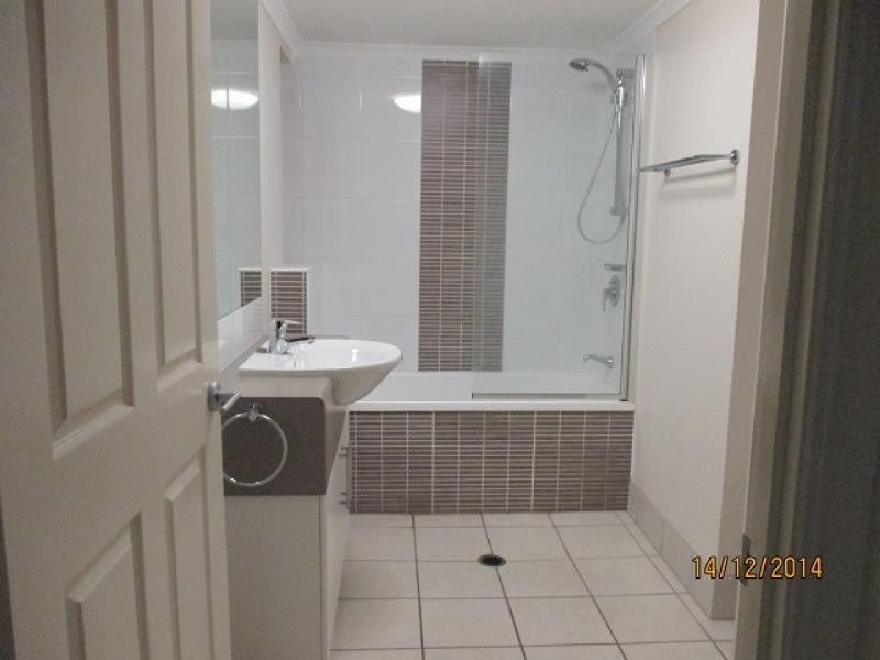 42 Warburton Street, North Ward QLD 4810