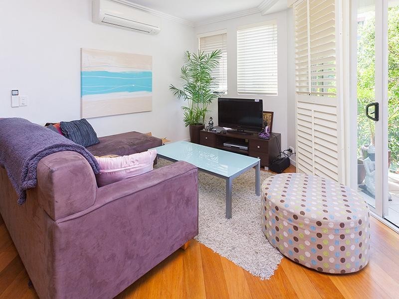 42 NEWSTEAD TERRACE, Newstead QLD 4006