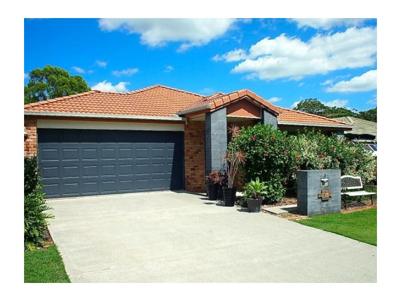 3 Shaw Pl, Redland Bay QLD 4165