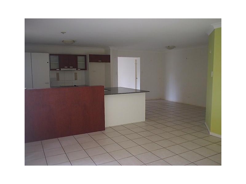 3 Shaw Pl, Redland Bay QLD 4165