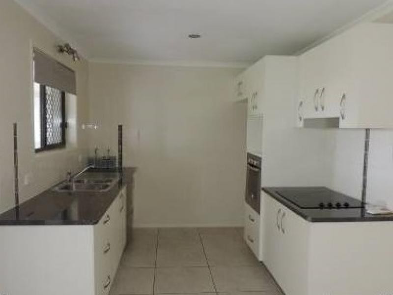 513 Boat Harbour Drive, Torquay QLD 4655