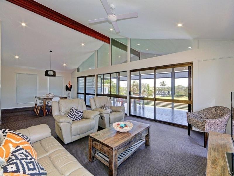 11 Miller, Bargara QLD 4670