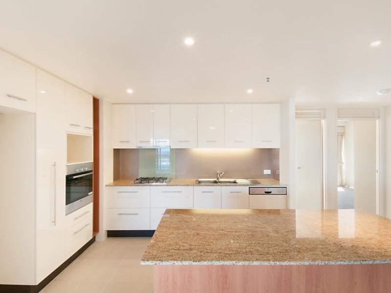 105 Scarborough Street, Southport QLD 4215