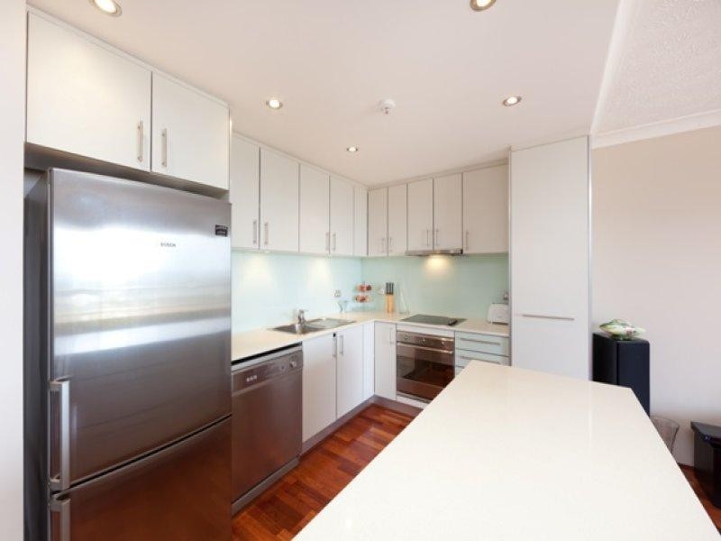 29 Hill Ave, Burleigh Heads QLD 4220