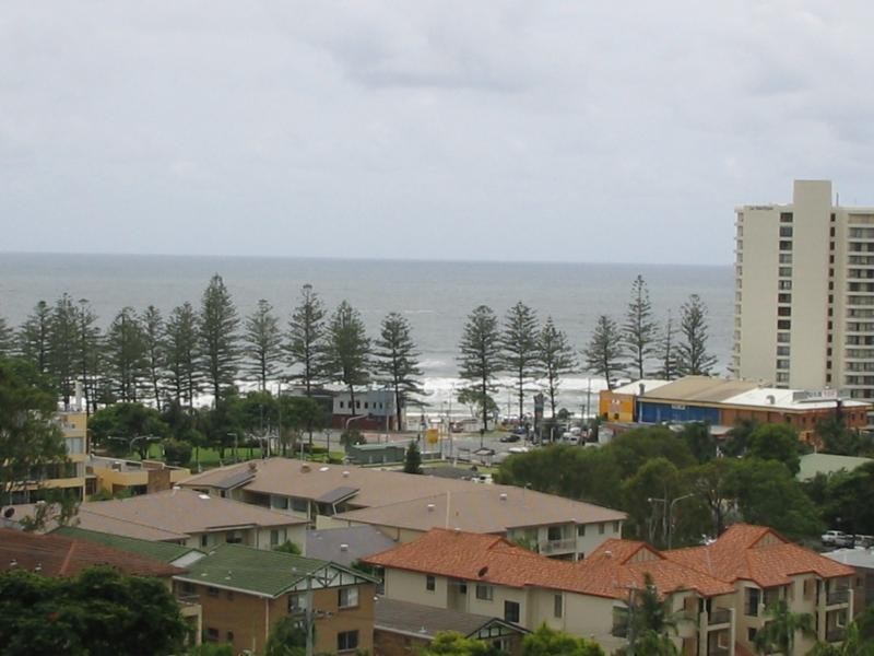 29 Hill Ave, Burleigh Heads QLD 4220