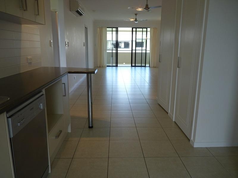 6-24 Henry Street, West End QLD 4810