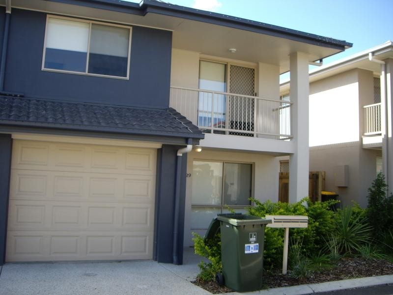 29 Johnston Street, Carina QLD 4152