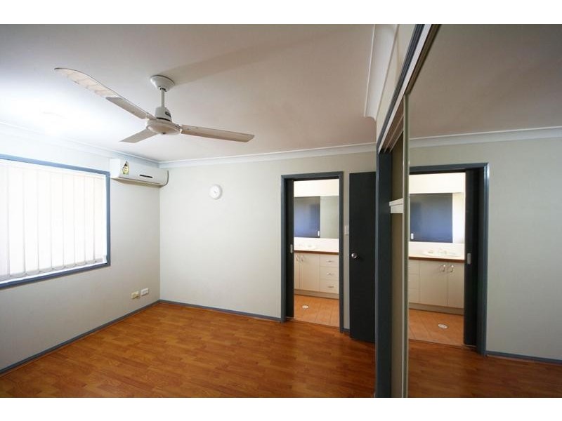 70 Allingham St, Kuraby QLD 4112