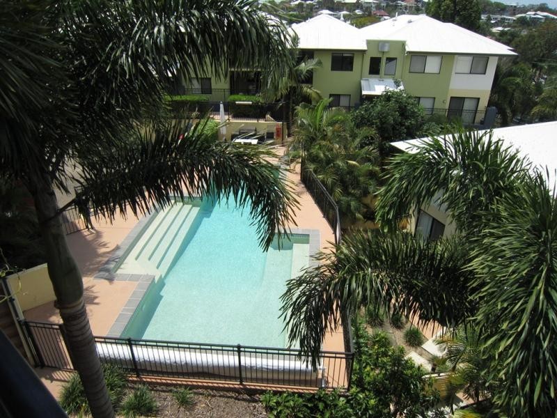 70 Norman Crescent, Norman Park QLD 4170