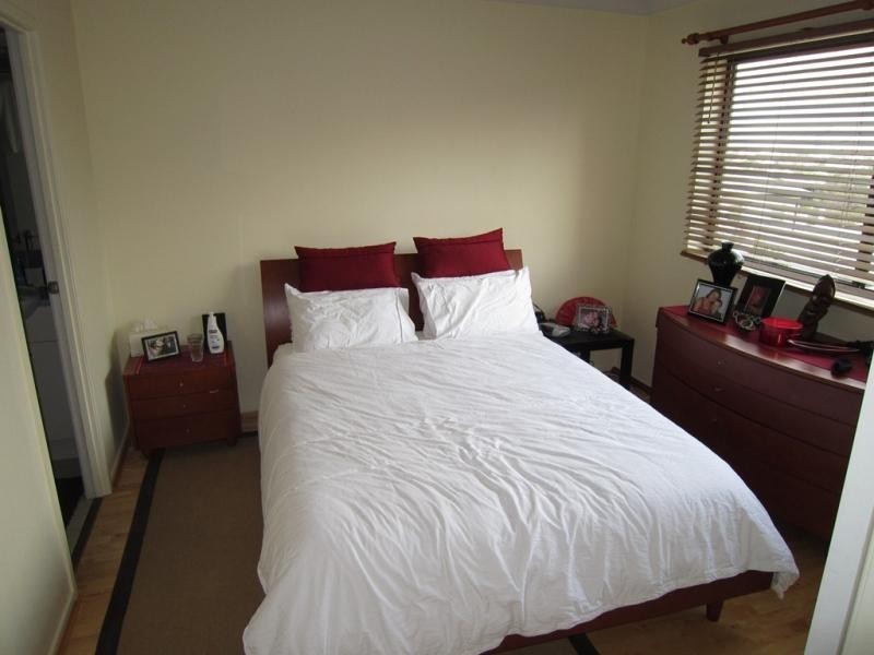 70 Norman Crescent, Norman Park QLD 4170