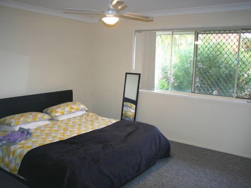 60 Whitby, Southport QLD 4215