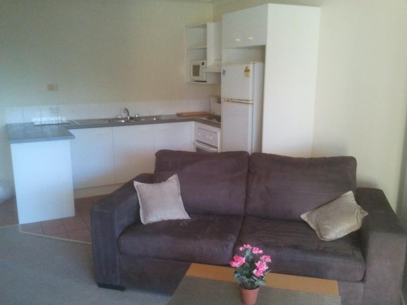 X / 3-5 BARRANBALI STREET, Chevron Island QLD 4217