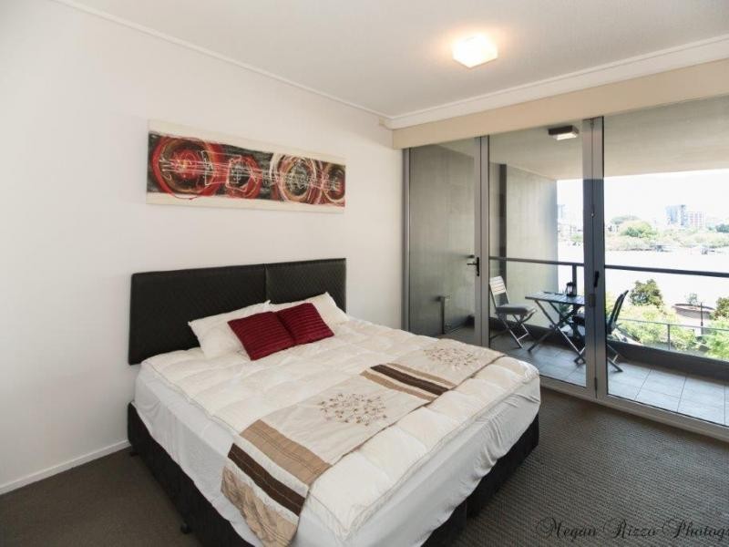 30 Macrossan, Brisbane QLD 4000