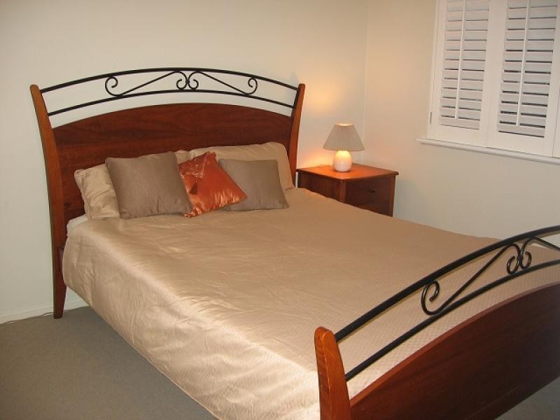 42 Warburton Street, North Ward QLD 4810