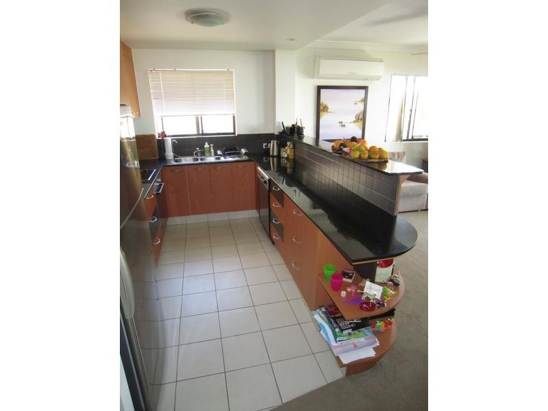 70 Norman Crescent, Norman Park QLD 4170