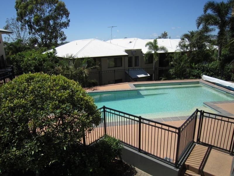 70 Norman Crescent, Norman Park QLD 4170