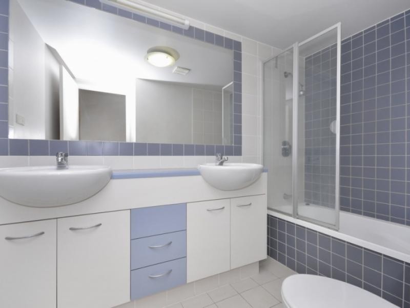 70 Norman Crescent, Norman Park QLD 4170