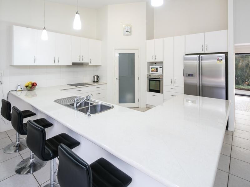 52 Aquila Street, Redland Bay QLD 4165