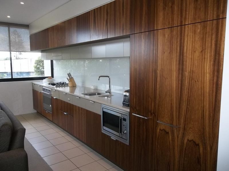 10 Pidgeon Close, West End QLD 4101
