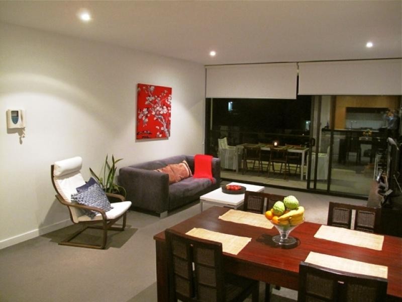 10 Pidgeon Close, West End QLD 4101