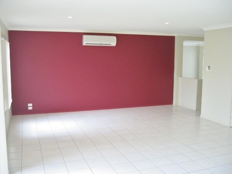 9 Sauvignon Parade, Upper Coomera QLD 4209