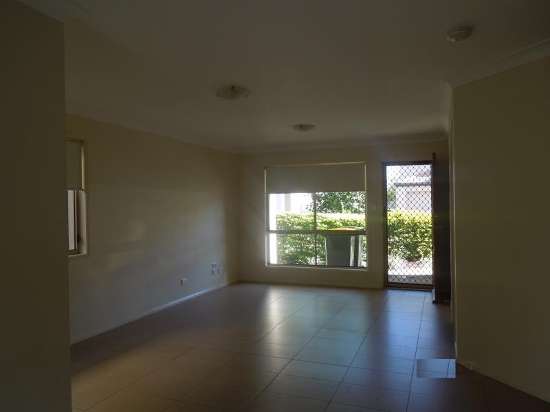 10 Johnston Street, Carina QLD 4152