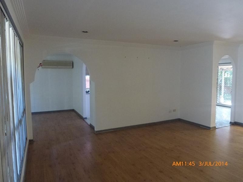 24 Metropole Street, Robertson QLD 4109