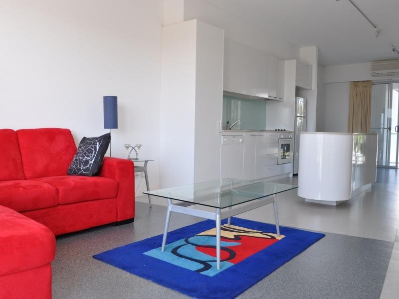 98 University Drive, Varsity Lakes QLD 4227