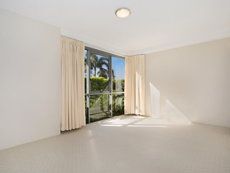 105 Scarborough Street, Southport QLD 4215