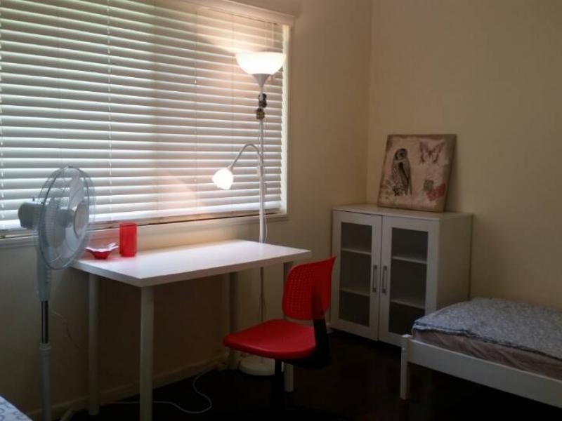 13 Liverpool ST, Eight Mile Plains QLD 4113