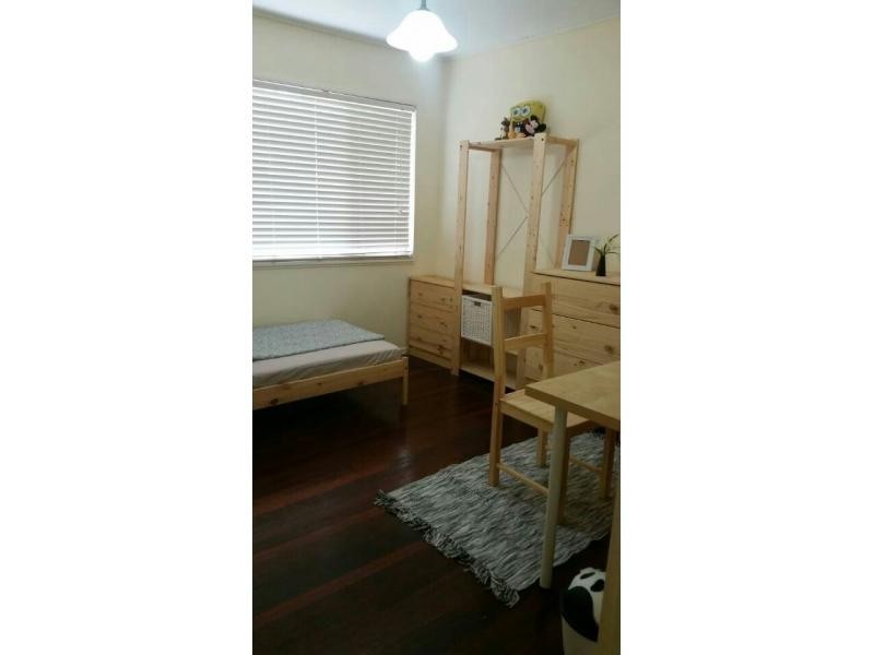 13 Liverpool ST, Eight Mile Plains QLD 4113