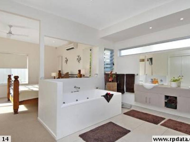 113 Mahogany Drive, Pelican Waters QLD 4551