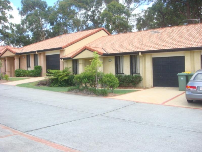 20 BROWN STREET, Labrador QLD 4215