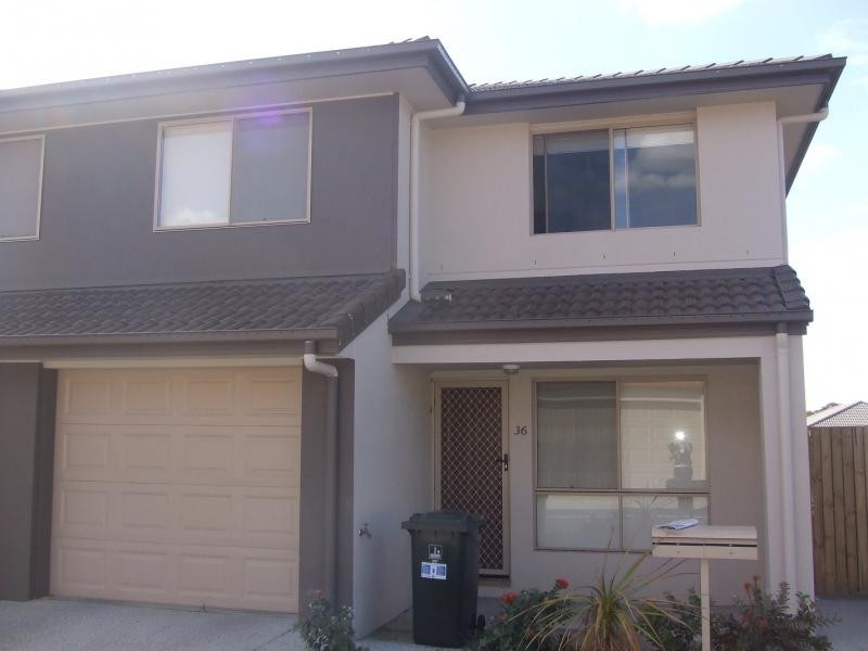 36 Johnston Street, Carina QLD 4152