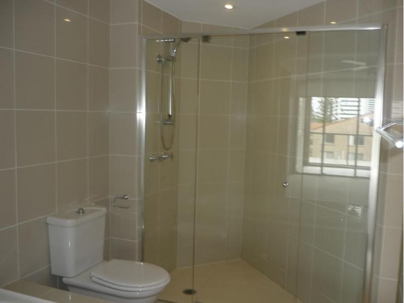 19 Mermaid Ave, Mermaid Beach QLD 4218