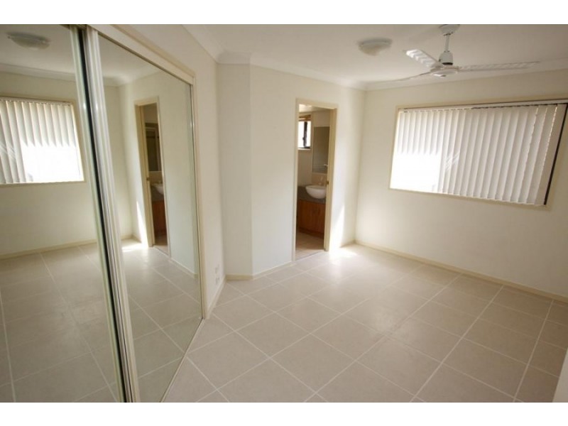 52 NEWSTEAD TERRACE, Newstead QLD 4006