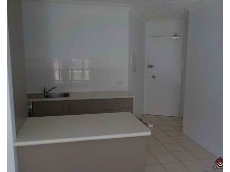 17 Lather Street, Southport QLD 4215