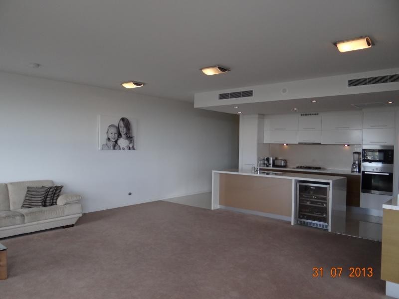 3029 The Boulevard, Carrara QLD 4211