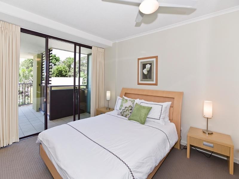 8 Land Street, Toowong QLD 4066