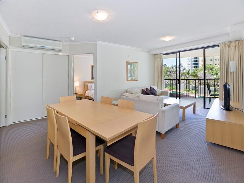 8 Land Street, Toowong QLD 4066