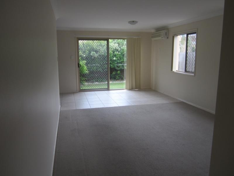 64 Johnston Street, Carina QLD 4152