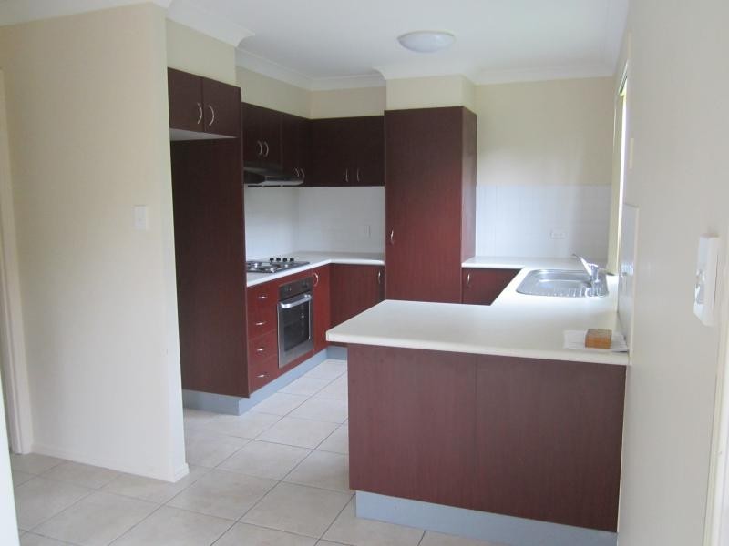 64 Johnston Street, Carina QLD 4152