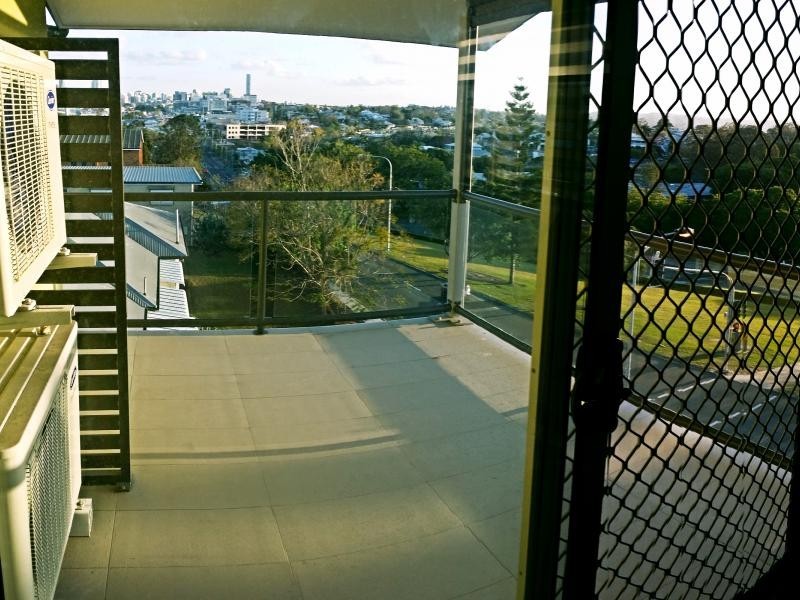 34 Bonython St, Windsor QLD 4030