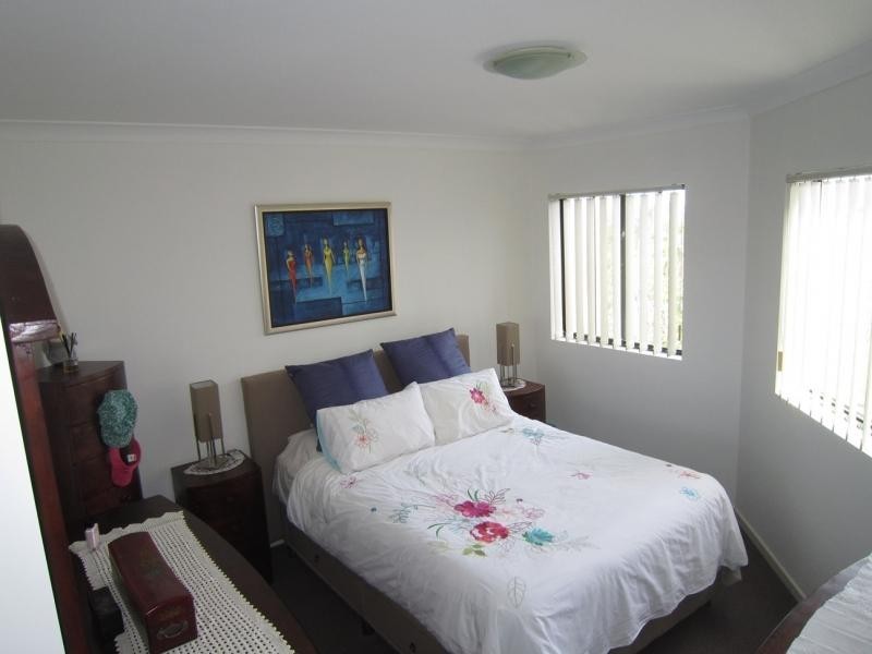 70 Norman Crescent, Norman Park QLD 4170