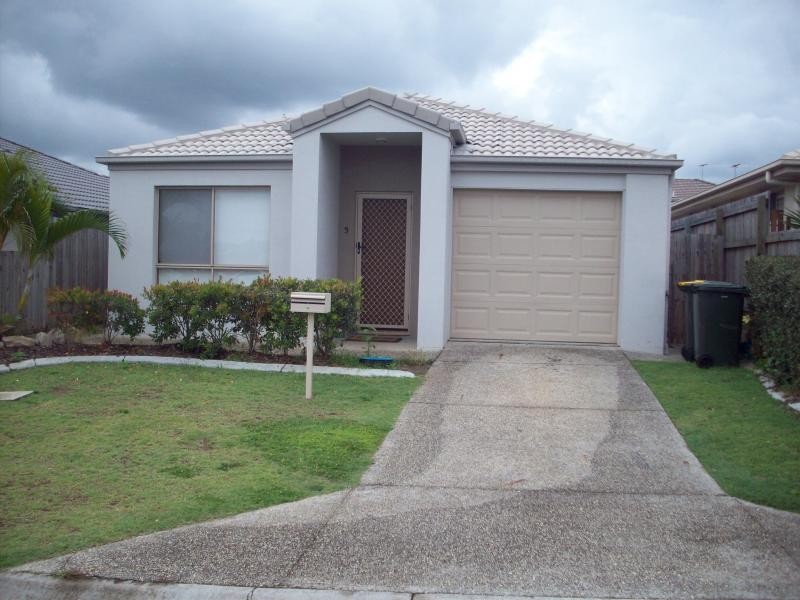 5 Johnston Street, Carina QLD 4152