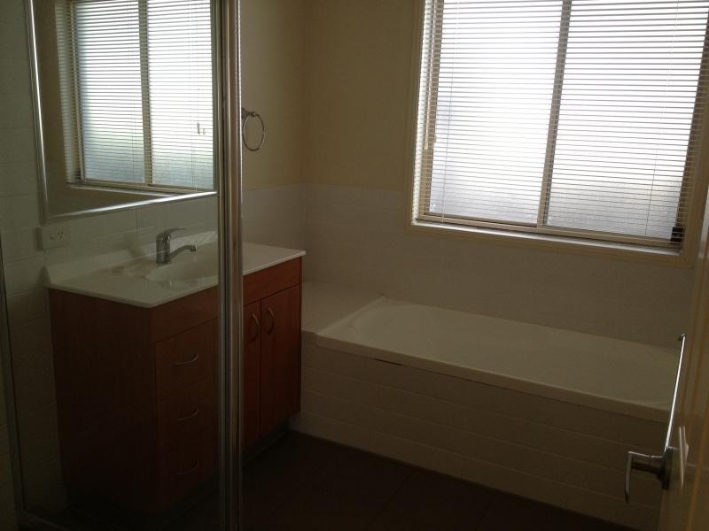 5 Johnston Street, Carina QLD 4152