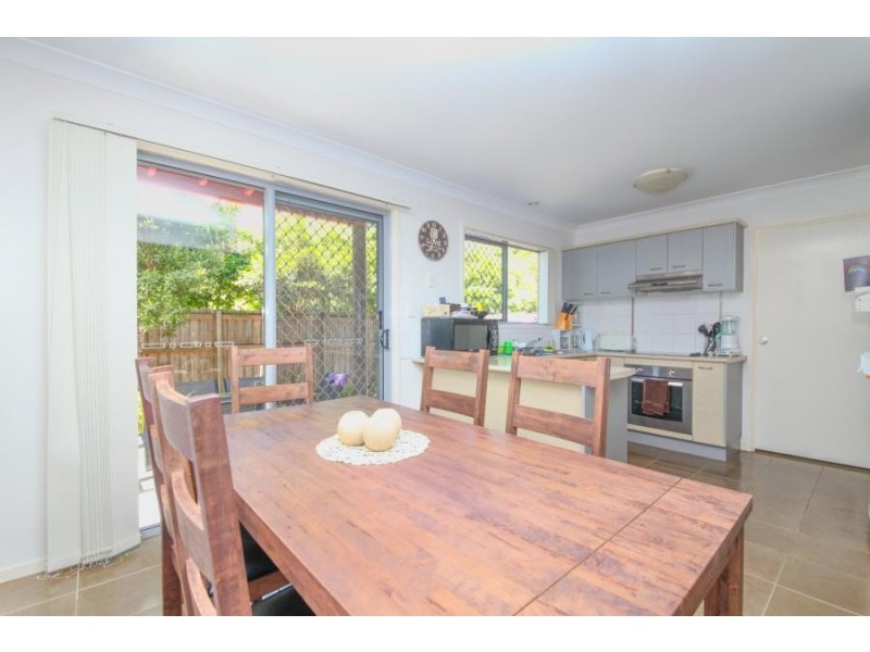 34-42 University Drive, Meadowbrook QLD 4131