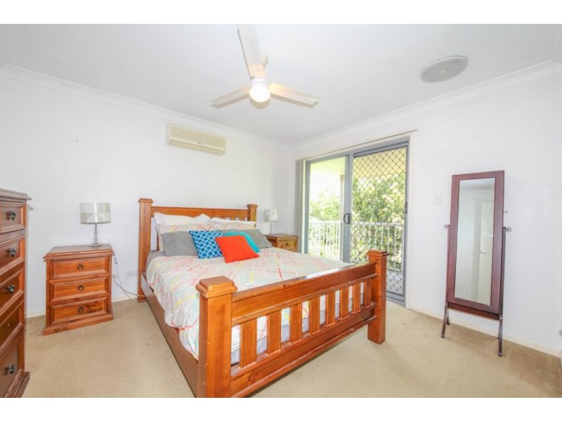 34-42 University Drive, Meadowbrook QLD 4131