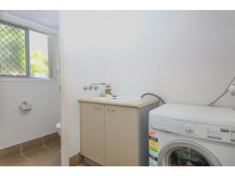 34-42 University Drive, Meadowbrook QLD 4131