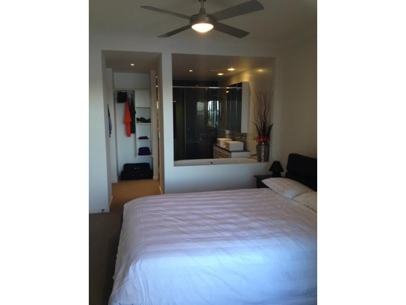 3030 The Boulevard, Carrara QLD 4211